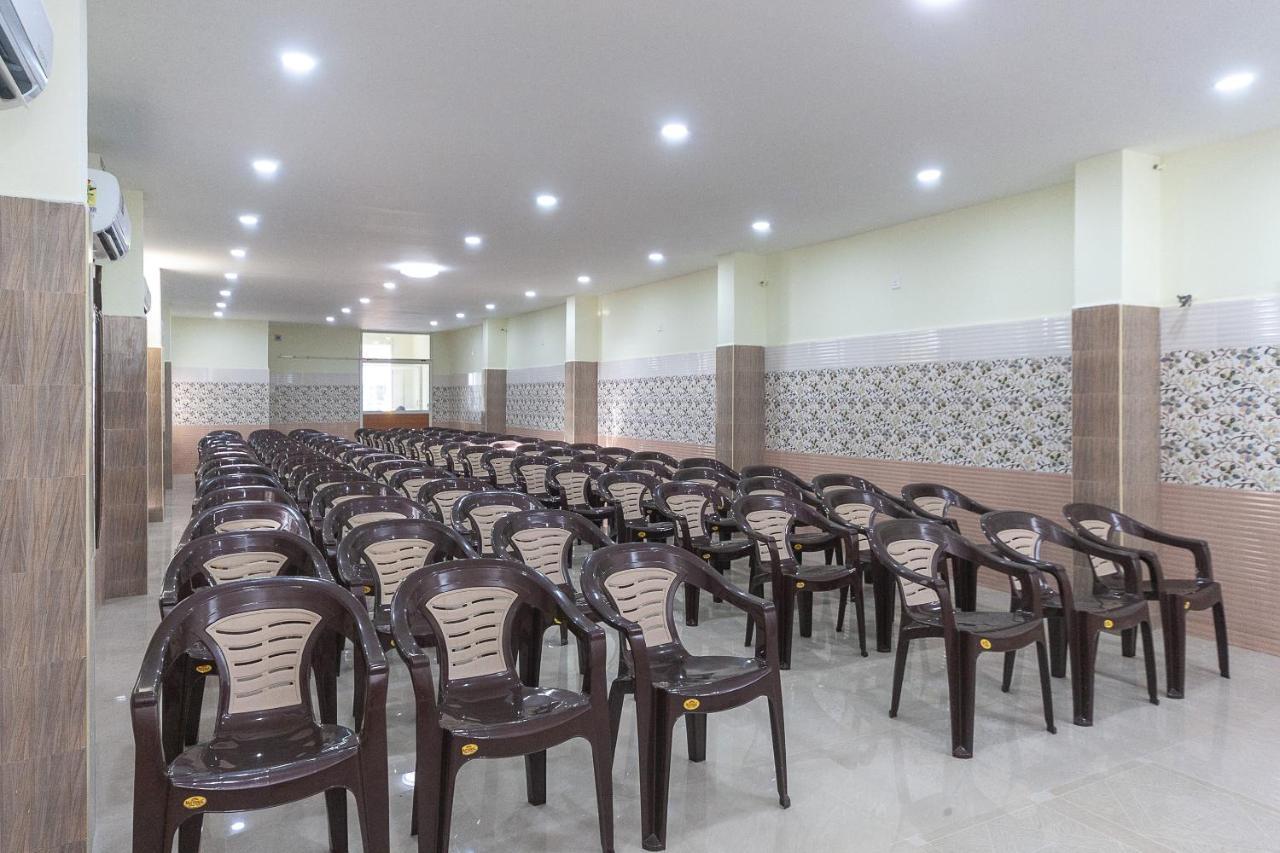 Oyo Hotel Sannidhi Residency Tirupati Exterior photo