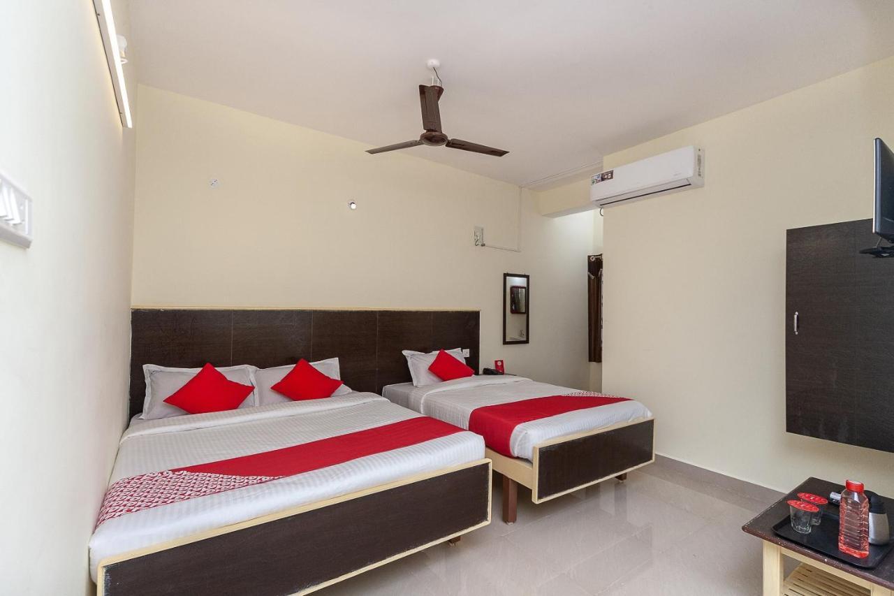 Oyo Hotel Sannidhi Residency Tirupati Exterior photo